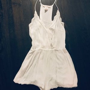 White Lace Versona Romper